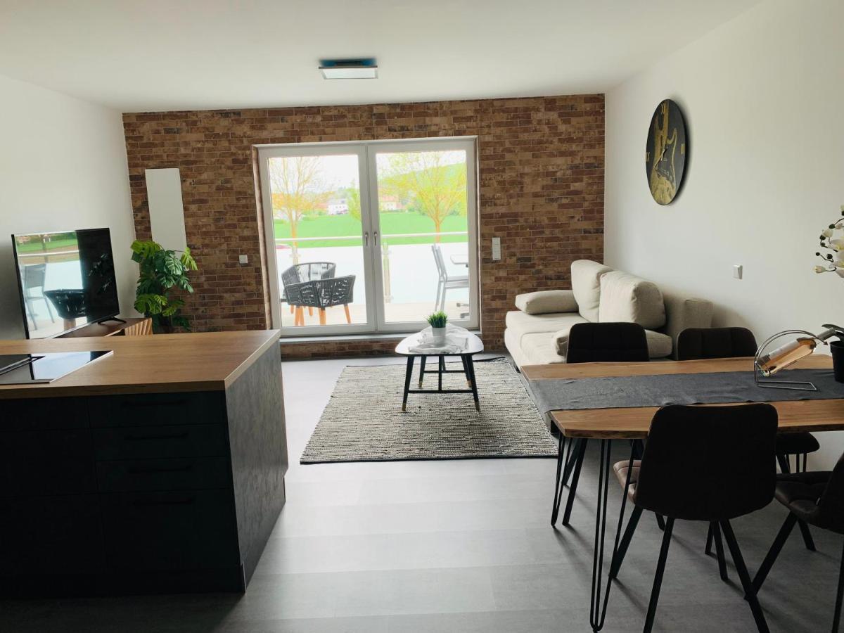 2 Zimmer Im Loft Style Ueber 2 Etagen Кельхайм Экстерьер фото